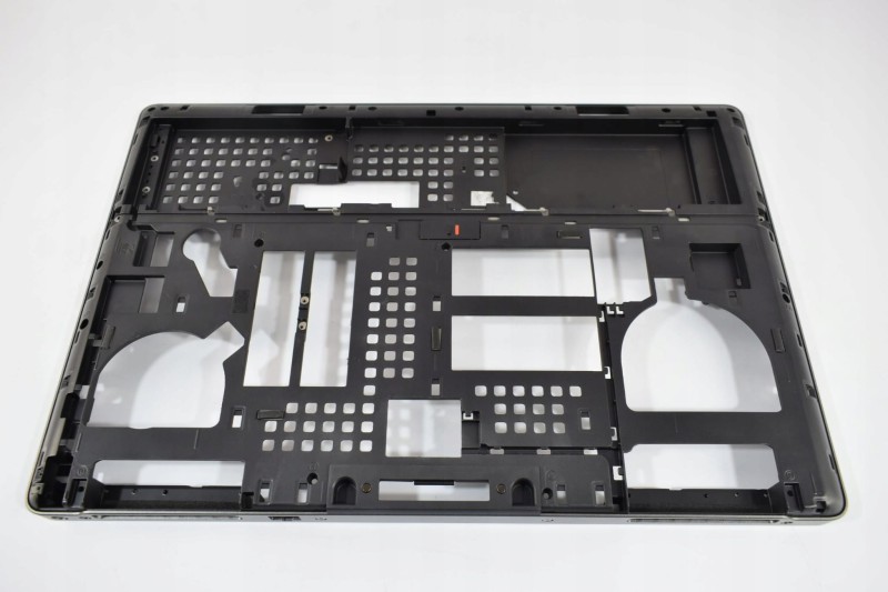 Obudowa Korpus Stelaż Dell Precision 7710